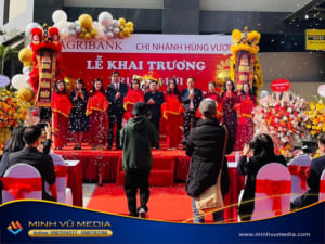 to-chuc-khai-trương