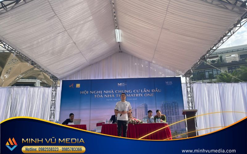 thiết kế backdrop chuyên nghiệp