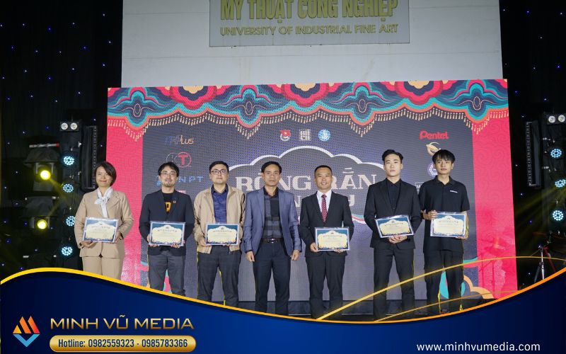 Sự kiện chào tân sinh viên
