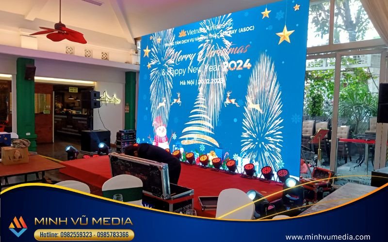 Lắp đặt trang trí sân khấu theo chủ đề